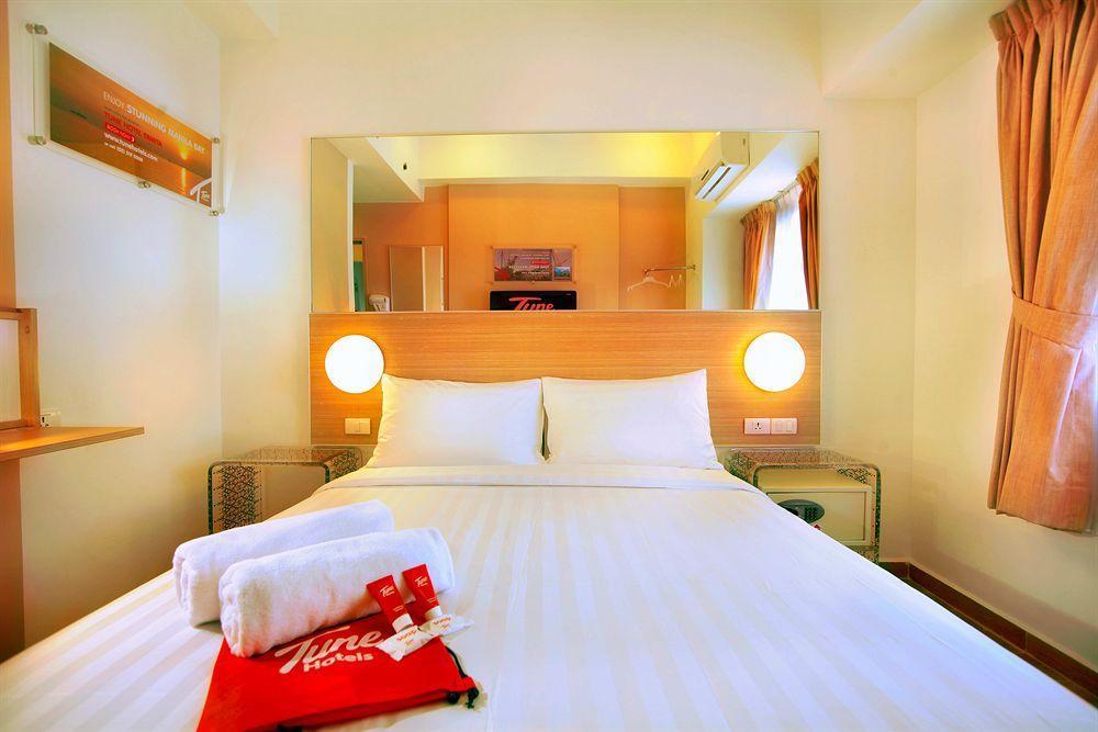 Monoloog Hotel Бекаси Екстериор снимка
